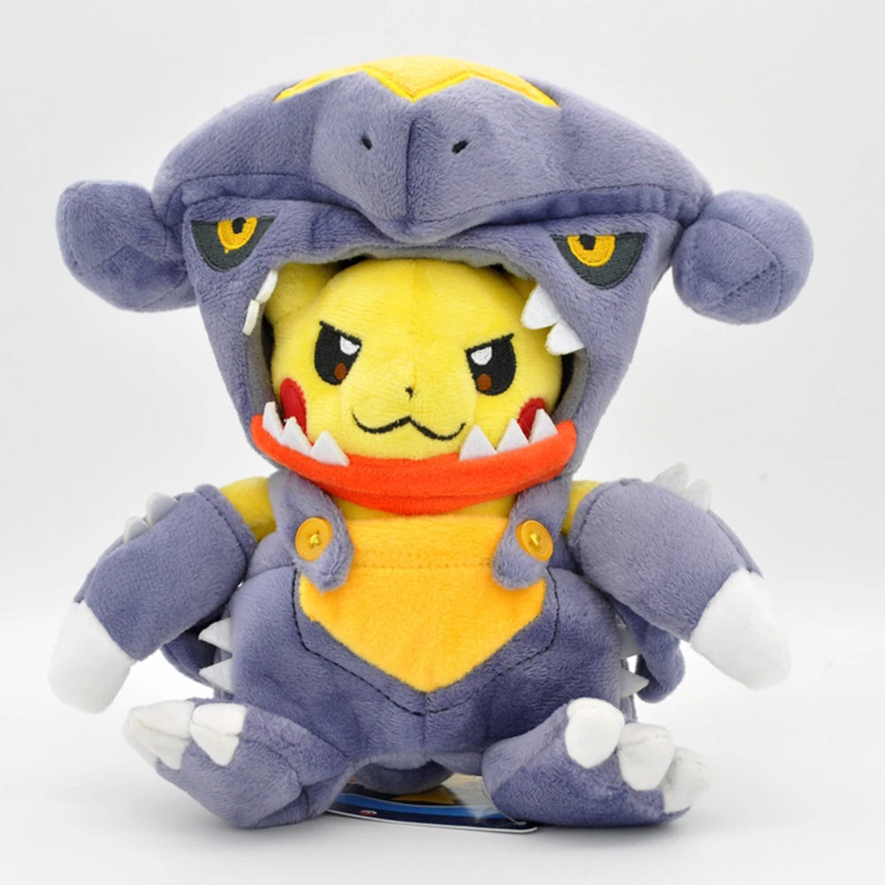 Peluche Pikachu déguisé en Garchomp